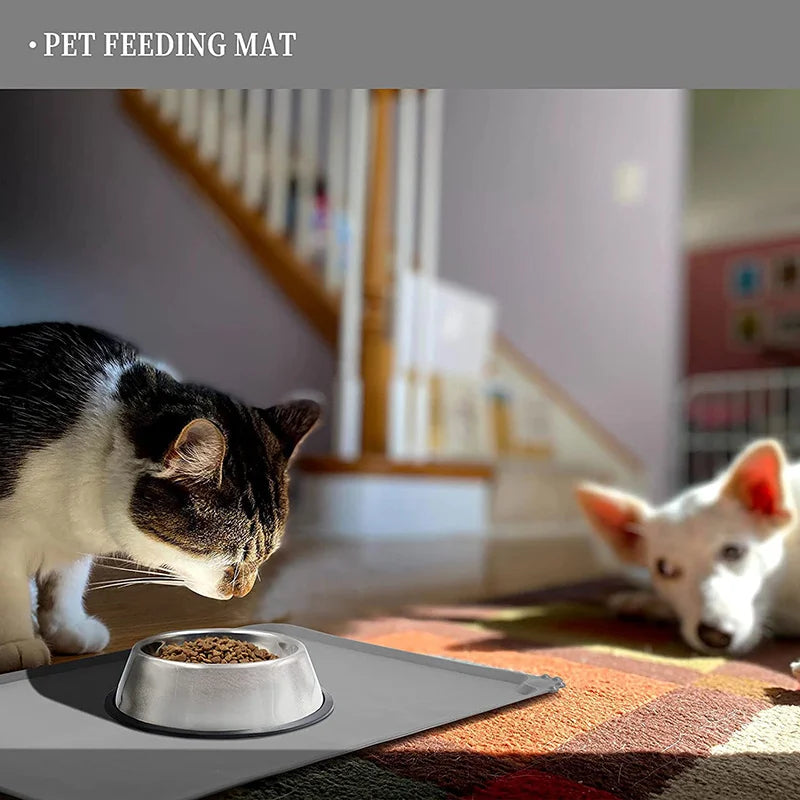 WATERPROOF NON SLIP SILICONE FEEDING MAT FOR DOGS AND CATS