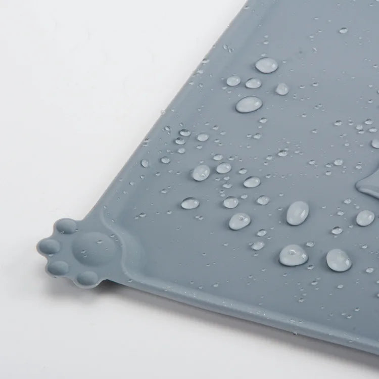 WATERPROOF NON SLIP SILICONE FEEDING MAT FOR DOGS AND CATS